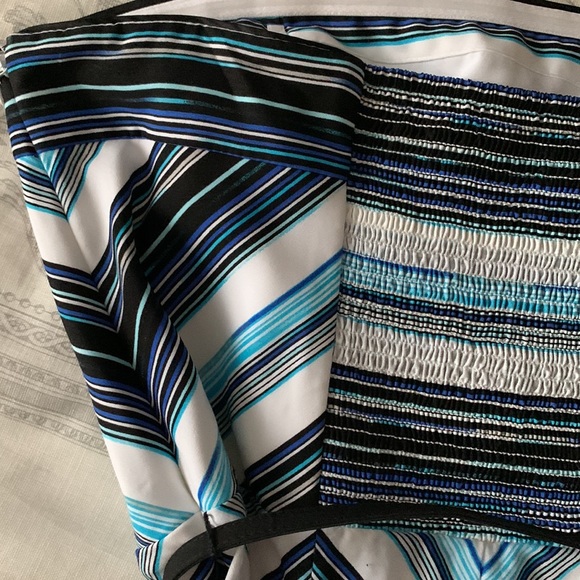 White House Black Market Strapless Chevron Dress - Blue and Black - Picture 6 of 8